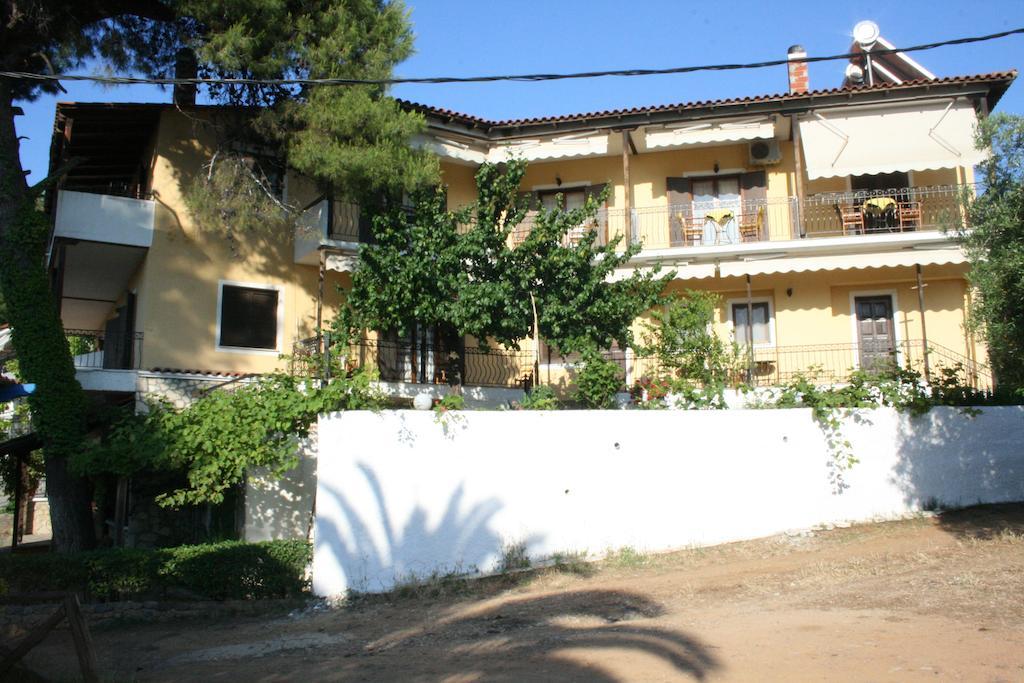 Xenios Loutra Village Karnagio Buitenkant foto