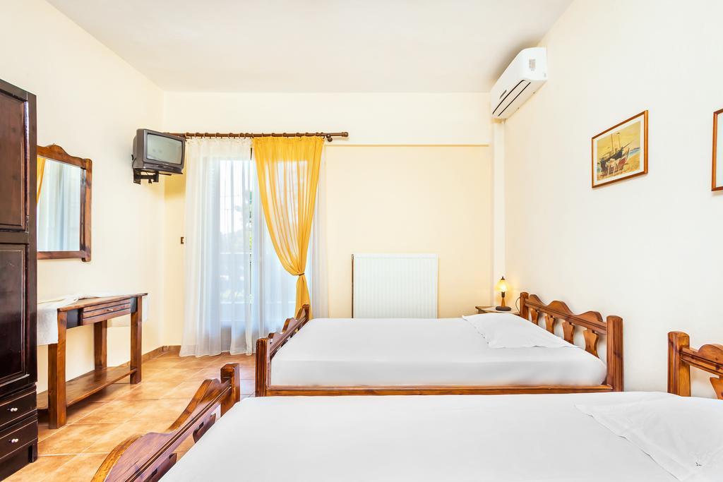 Xenios Loutra Village Karnagio Buitenkant foto