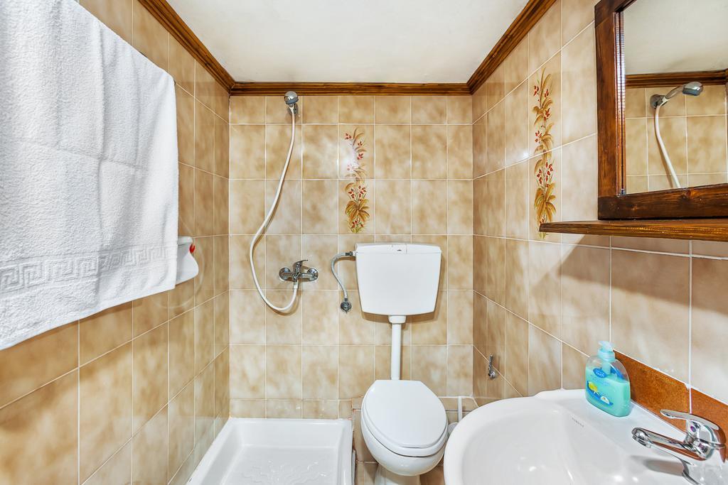 Xenios Loutra Village Karnagio Buitenkant foto